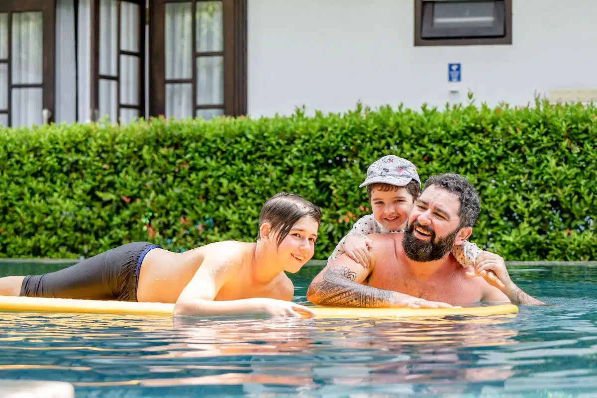famille piscine